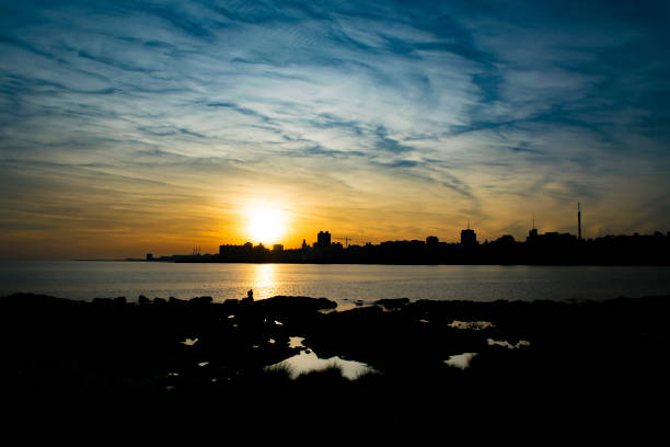 istock Cityscape Sunset Scene, Montevideo, Uruguay 870565822