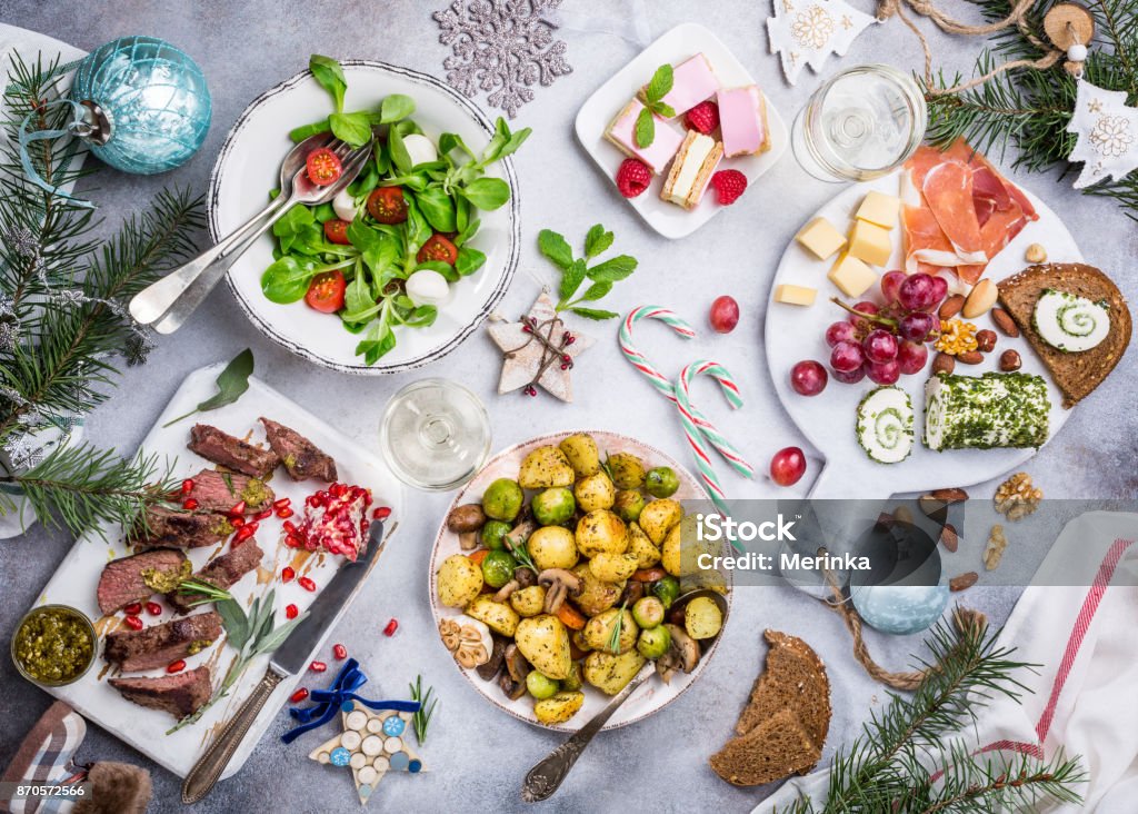 Weihnachten Themen-Abendessen - Lizenzfrei Weihnachten Stock-Foto