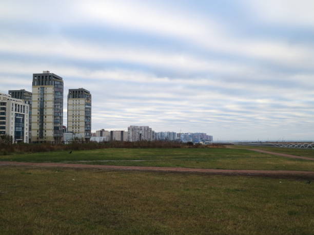 istock city quarter on the coast 870579062