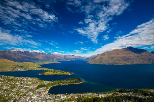 istock Queenstown City 870612492