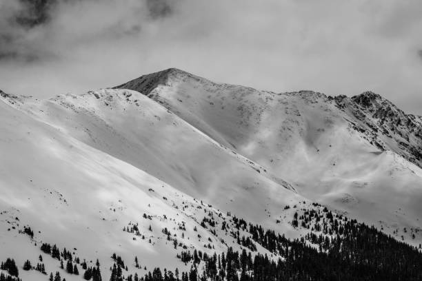 istock Black and White Winter Mountains 870674242