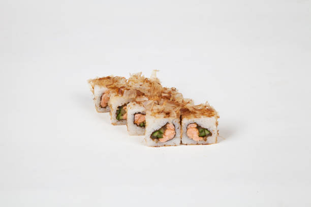 istock Japanese food Sushi rolls with fish on a white background 870723170