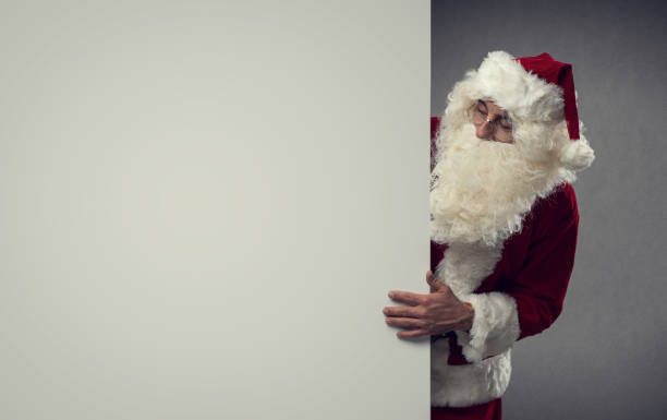 istock Santa Claus and blank sign 870726934