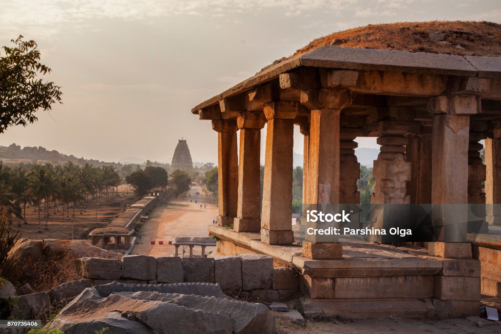 Ruins of an ancient temple in Hampi, Karnataka, India Pune Stock Photo