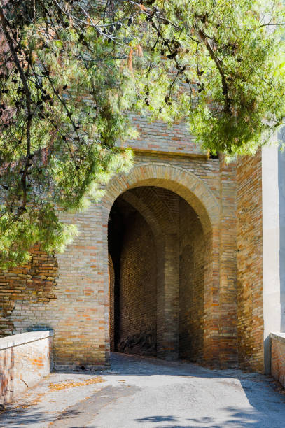 istock Brick Arch in Saludecio 870777228