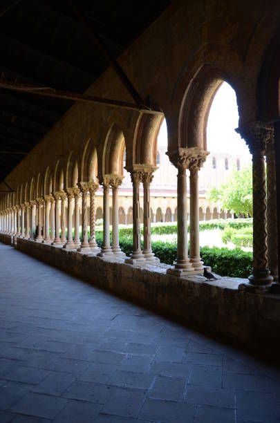 istock Monreale: the cathedral and its mosaics 870806960