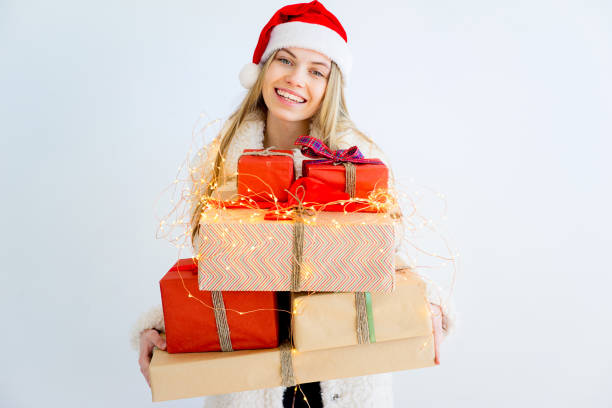 istock Girl with christmas gift 870813954