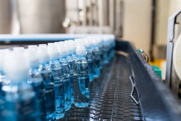 istock Water bottling factory 870814520