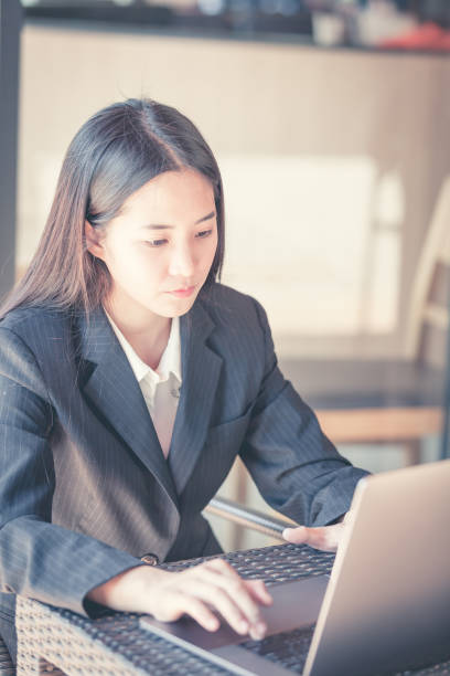 istock Business lady with laptop. 870867724