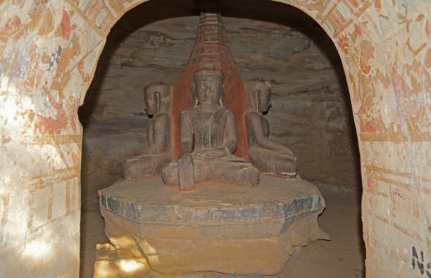 istock Po Win Taung Caves 870878040