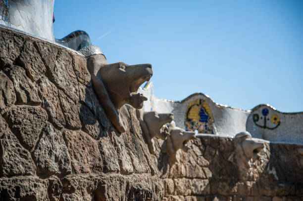istock Walls of Parc Guell 870884024