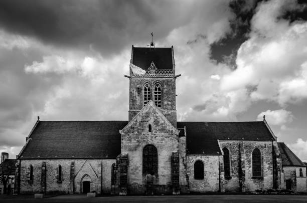 istock Church in St. Mere Eglise, Normandy 870894668