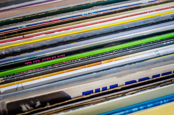 istock Serie of vinyl records 870930298