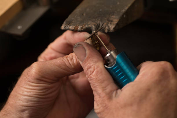 istock Jeweler Working on Bracelet 870978476