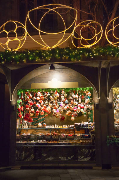 istock Christmas decorations on the market in Vienna 870996404