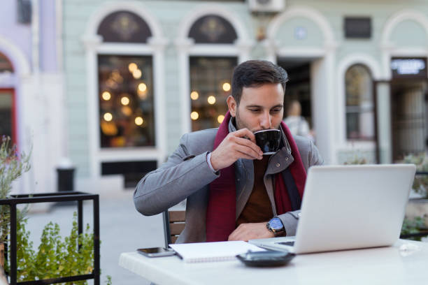 istock Man at coffee shop 871015684