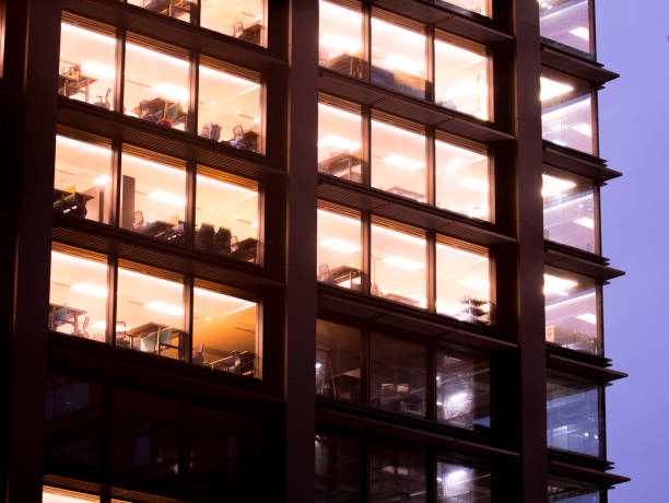 istock London office building skyscraper, working & meeting 871037664