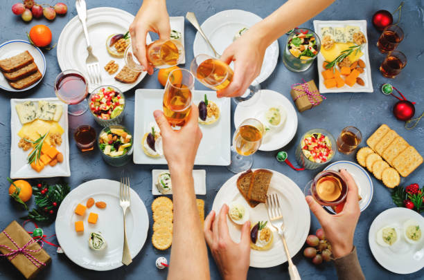 istock Christmas appetizer celebration family and friendship concept 871086556