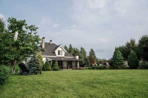 istock private house and its garden under beautiful sky 871094316