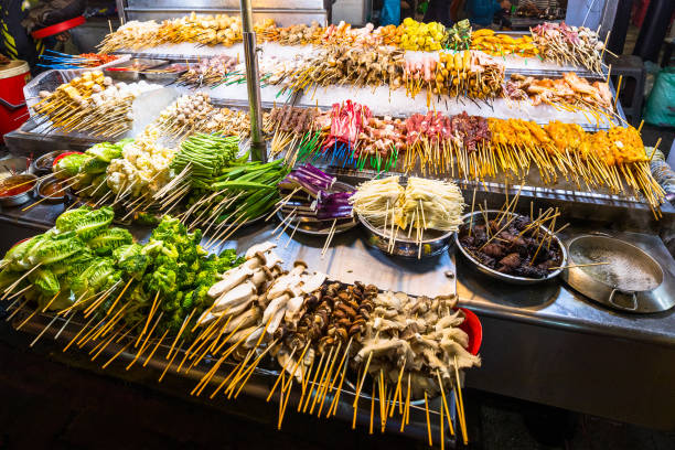 アジア風屋台の食べ物 - malaysia ストックフォトと画像