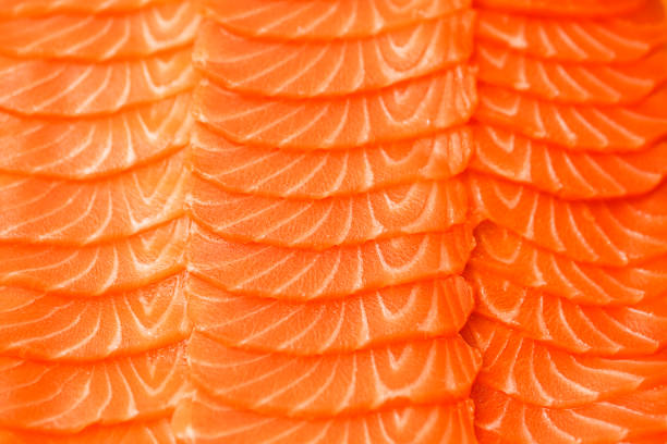 нарезанное филе лосося. фото текстуры крупным планом. макросъемки. фон концепции питания - close up macro plate meal стоковые фото и изображения