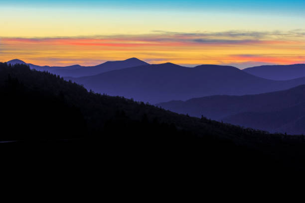 istock Sunrise On the Blue Ridge Parkway 871234768