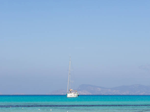 formentera boats - saana imagens e fotografias de stock