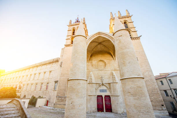 360+ Fotos, Bilder und lizenzfreie Bilder zu Kathedrale Von Montpellier