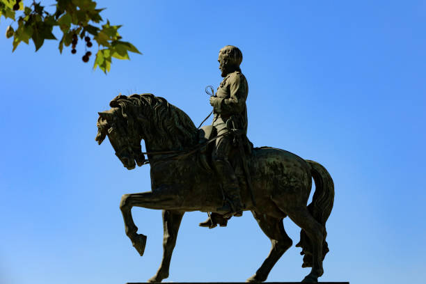 istock statue of General Prim Monument in Parc de la Ciutadella 871345980