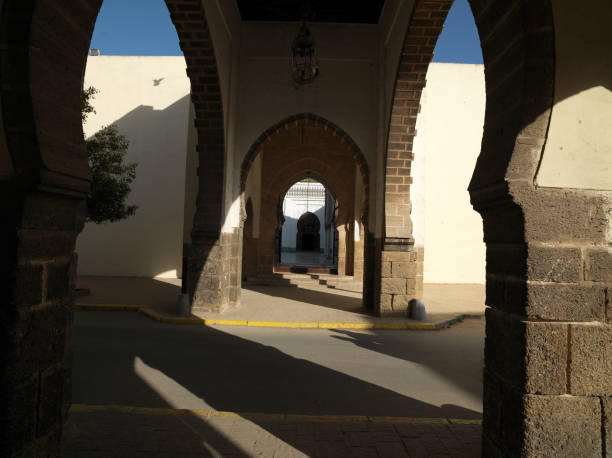 istock Arch of mosque in Morocco 871350672