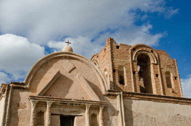 トゥマカコリ nm - 使命の塔 - tumacacori national historical park ストックフォトと画像