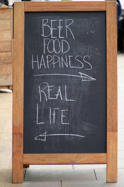 istock Beer/Food/Happiness - Real Life 871372580