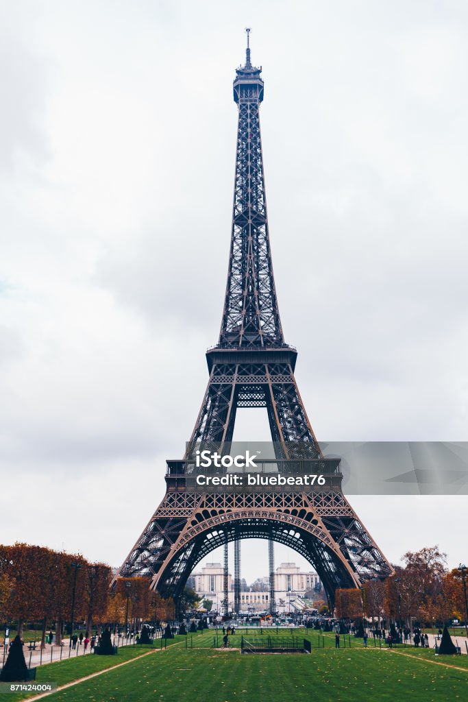 Khung Cảnh Tuyệt Đẹp Của Tháp Eiffel Ở Paris Pháp Những Địa Điểm Du Lịch  Nổi Tiếng Ở Châu Âu Khái Niệm Du Lịch Thành Phố Châu Âu Hình ảnh Sẵn có -
