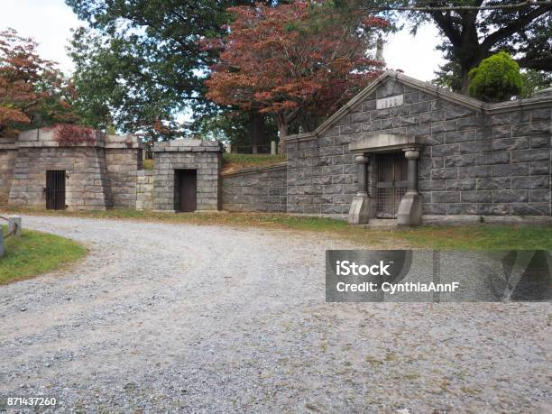 Old Dutch Church Cemetery In Sleepy Hollow Stock Photo - Download Image Now - Cemetery, Church, Gravel