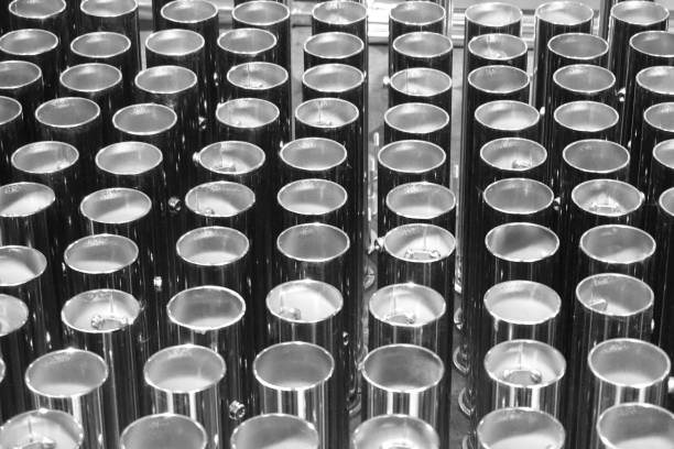 istock circle metal tube 871519646