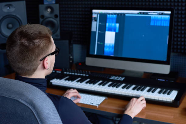 istock Desk of technical sound designer 871526142