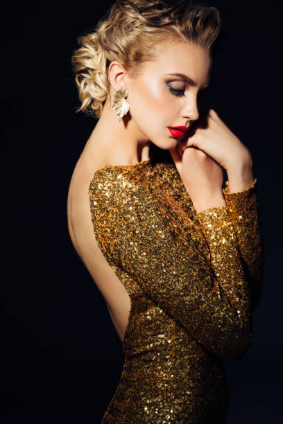 istock Beautiful woman 871537164