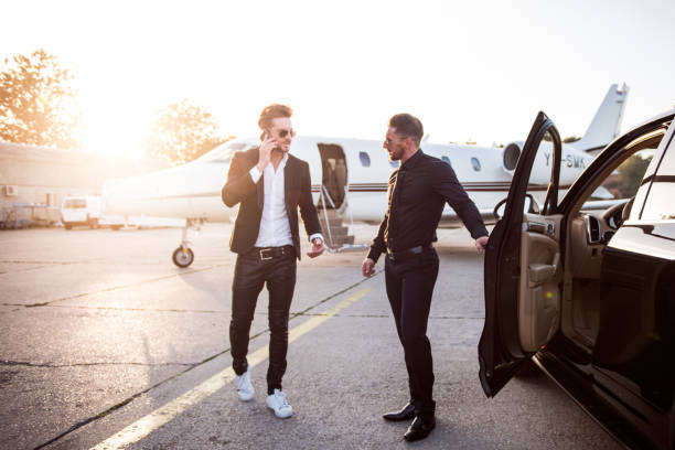 istock Men at the airport 871544502
