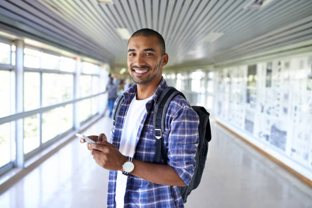 istock The best hotspot is out in the hallway 871547434