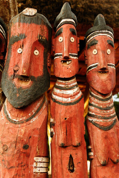 istock African sculpture, totems 871549396