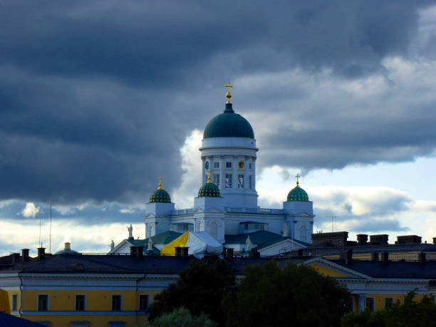 incityscape de helsínquia cathedra catedral finlandês evangélica luterana - helsinki lutheran cathedral - fotografias e filmes do acervo