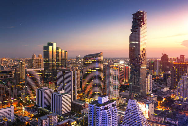 aerial view of bangkok modern office buildings - banguecoque imagens e fotografias de stock