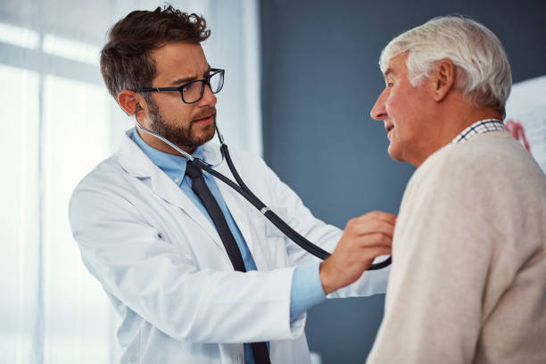 istock Taking care of the elderly 871585072