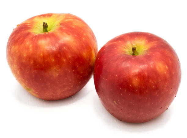 apple kanzi isolated - maçã braeburn imagens e fotografias de stock