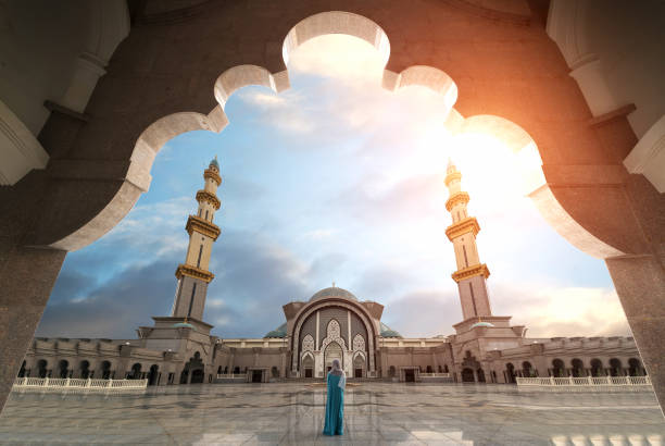 istock Malaysia Mosque with Muslim pray in Malaysia 871604806
