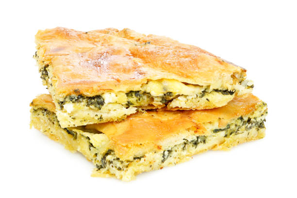 шпинатный пирог - pie spinach spanakopita filo pastry стоковые фото и изображения