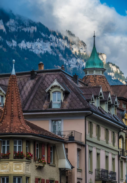 interlaken, com cerca, cantão de berna, suíça - oberhasli - fotografias e filmes do acervo