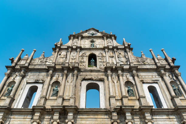 rovine della chiesa di san paolo. macao, cina. - unesco world heritage site macao church stone foto e immagini stock