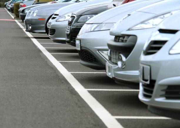 car park Parking at London airport on a busy day car show photos stock pictures, royalty-free photos & images