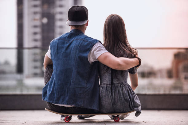 istock Stylish couple in city 871783234